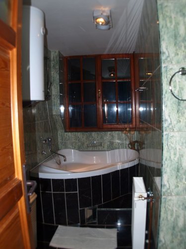 Carevo polje 12
